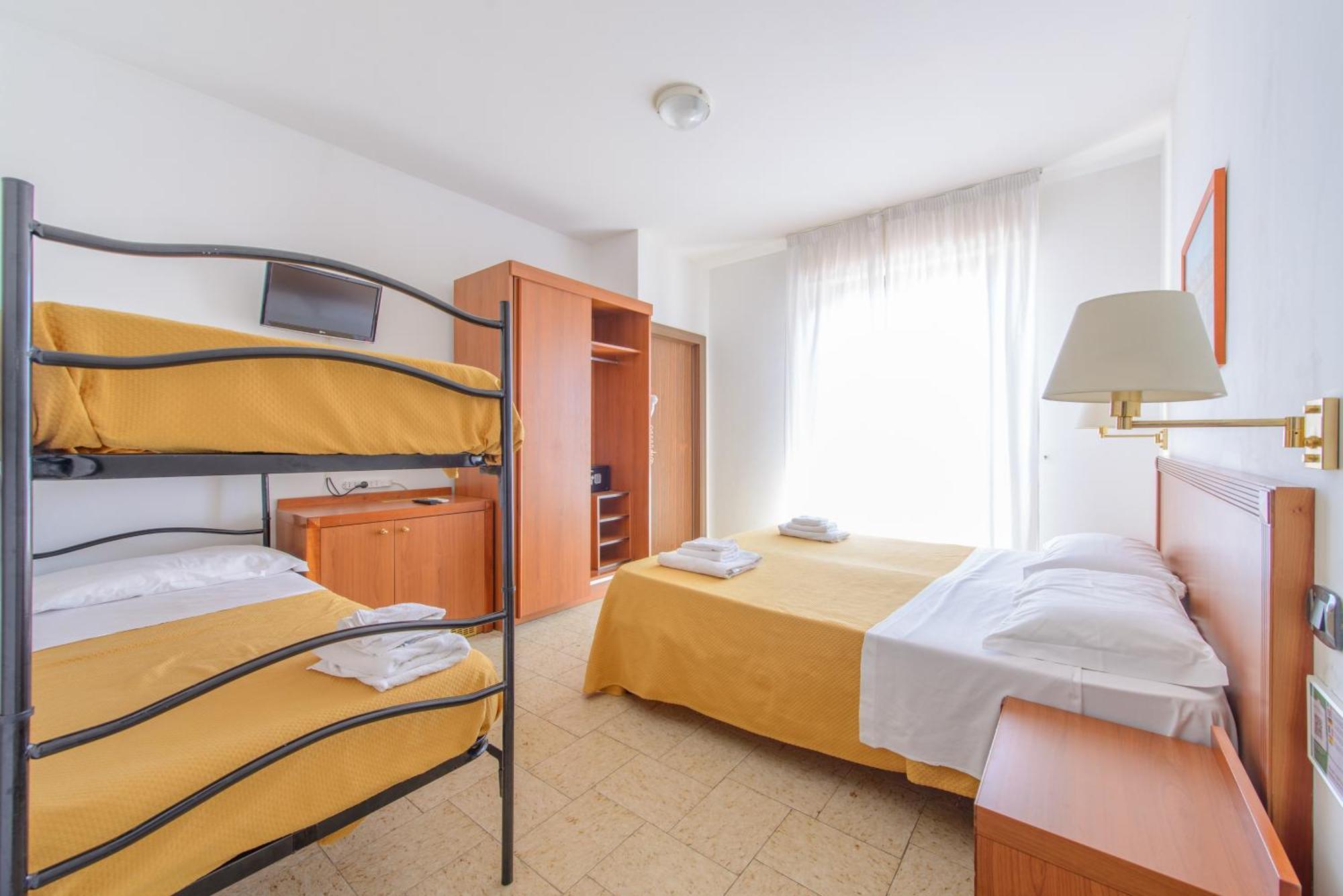 Hotel Avana Mare Римини Экстерьер фото